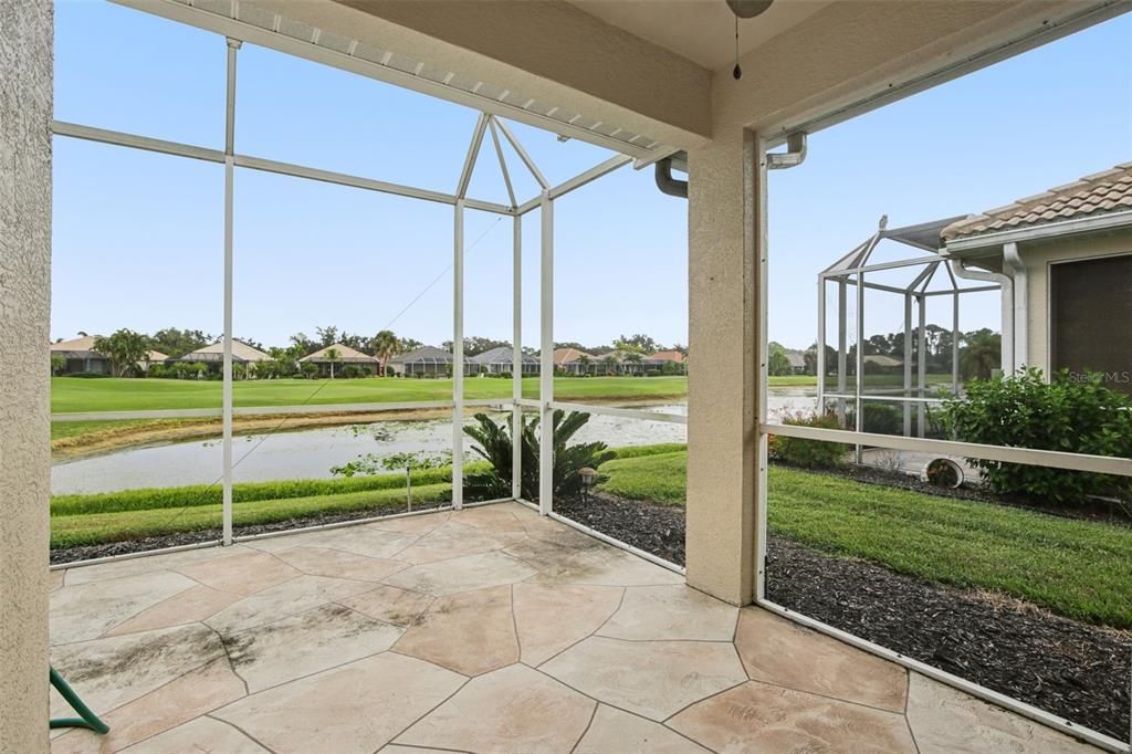 合同活跃: $325,000 (2 贝兹, 2 浴室, 1488 平方英尺)