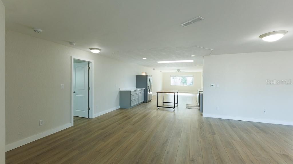 En Venta: $999,888 (4 camas, 3 baños, 2310 Pies cuadrados)