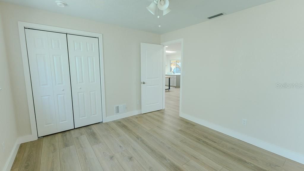 En Venta: $999,888 (4 camas, 3 baños, 2310 Pies cuadrados)