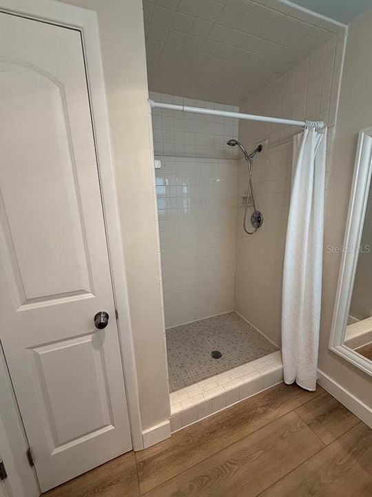 En Venta: $999,888 (4 camas, 3 baños, 2310 Pies cuadrados)