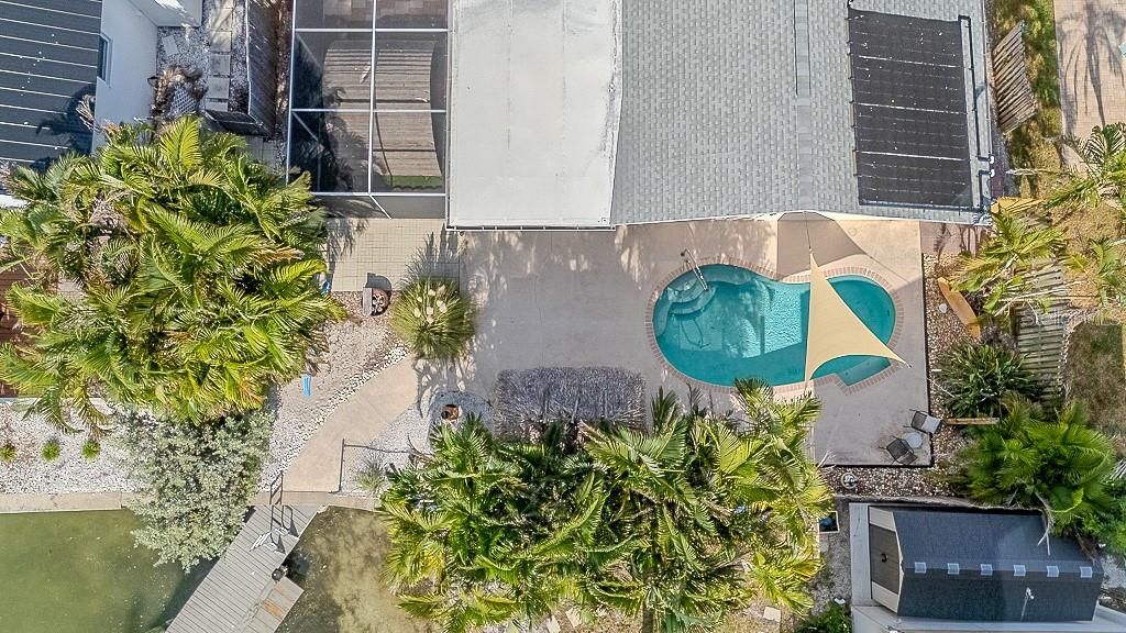 En Venta: $999,888 (4 camas, 3 baños, 2310 Pies cuadrados)