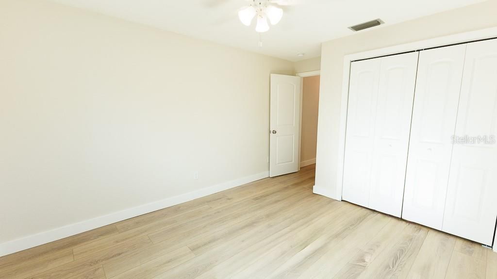 En Venta: $999,888 (4 camas, 3 baños, 2310 Pies cuadrados)