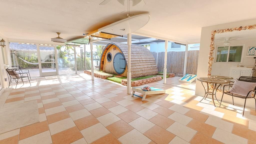 En Venta: $999,888 (4 camas, 3 baños, 2310 Pies cuadrados)