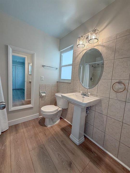 En Venta: $999,888 (4 camas, 3 baños, 2310 Pies cuadrados)