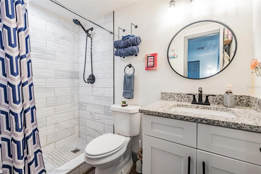 Под контрактом: $415,000 (4 спален, 2 ванн, 1352 Квадратных фут)