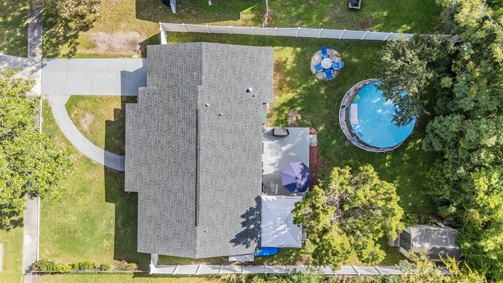 Под контрактом: $415,000 (4 спален, 2 ванн, 1352 Квадратных фут)