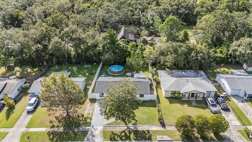 Под контрактом: $415,000 (4 спален, 2 ванн, 1352 Квадратных фут)