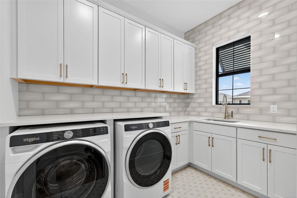 For Sale: $2,499,018 (4 beds, 4 baths, 3703 Square Feet)