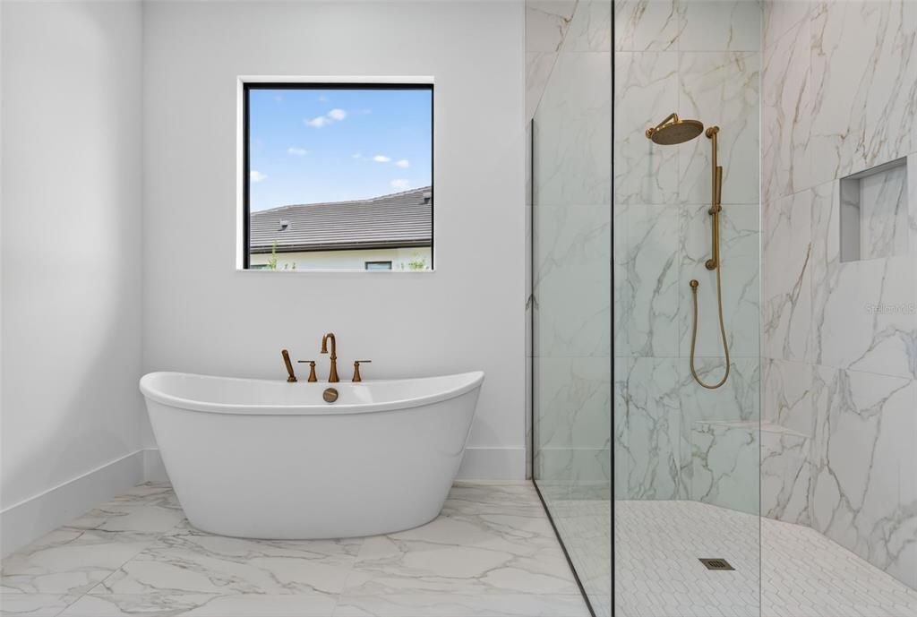 For Sale: $2,499,018 (4 beds, 4 baths, 3703 Square Feet)