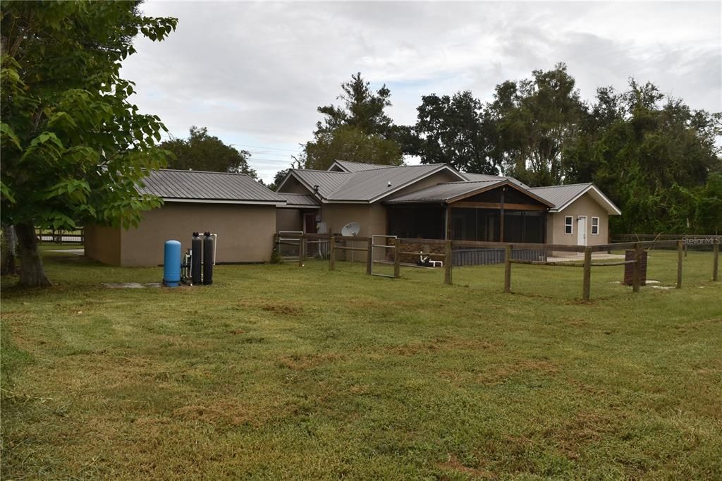 For Sale: $430,000 (3 beds, 2 baths, 2311 Square Feet)