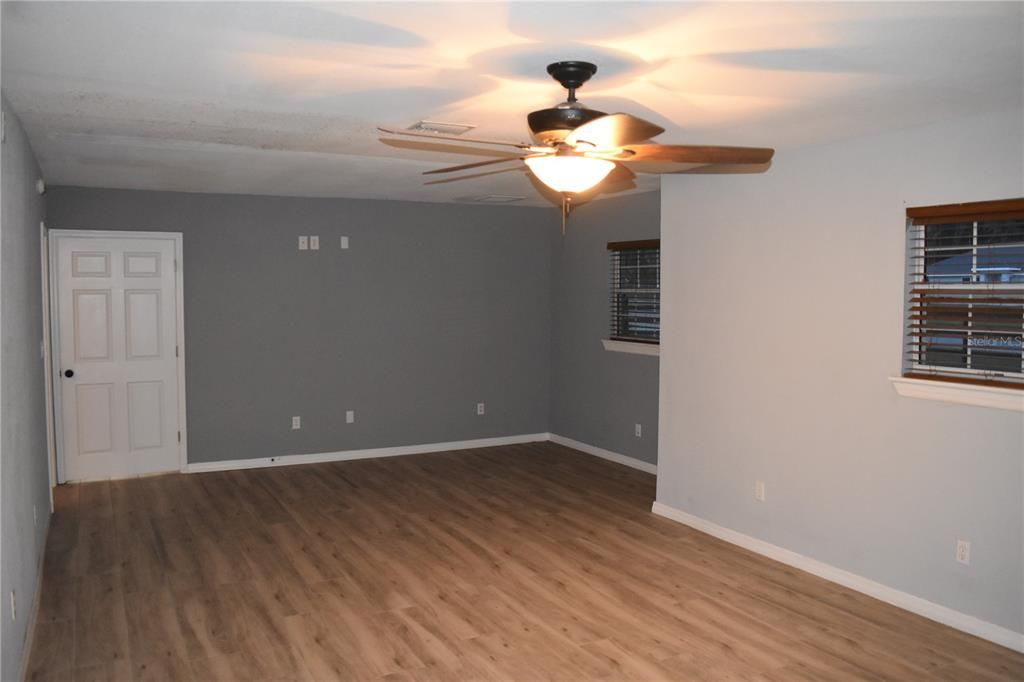 For Sale: $430,000 (3 beds, 2 baths, 2311 Square Feet)