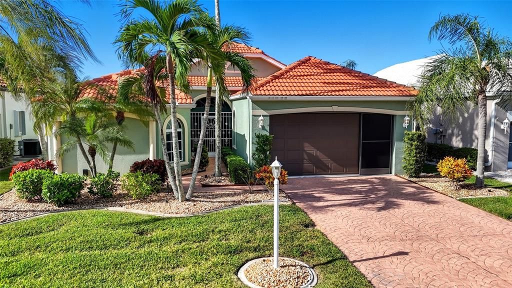 Недавно продано: $375,000 (3 спален, 2 ванн, 1815 Квадратных фут)