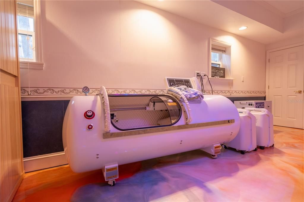 For Sale: $7,299,995 (6 beds, 6 baths, 5450 Square Feet)