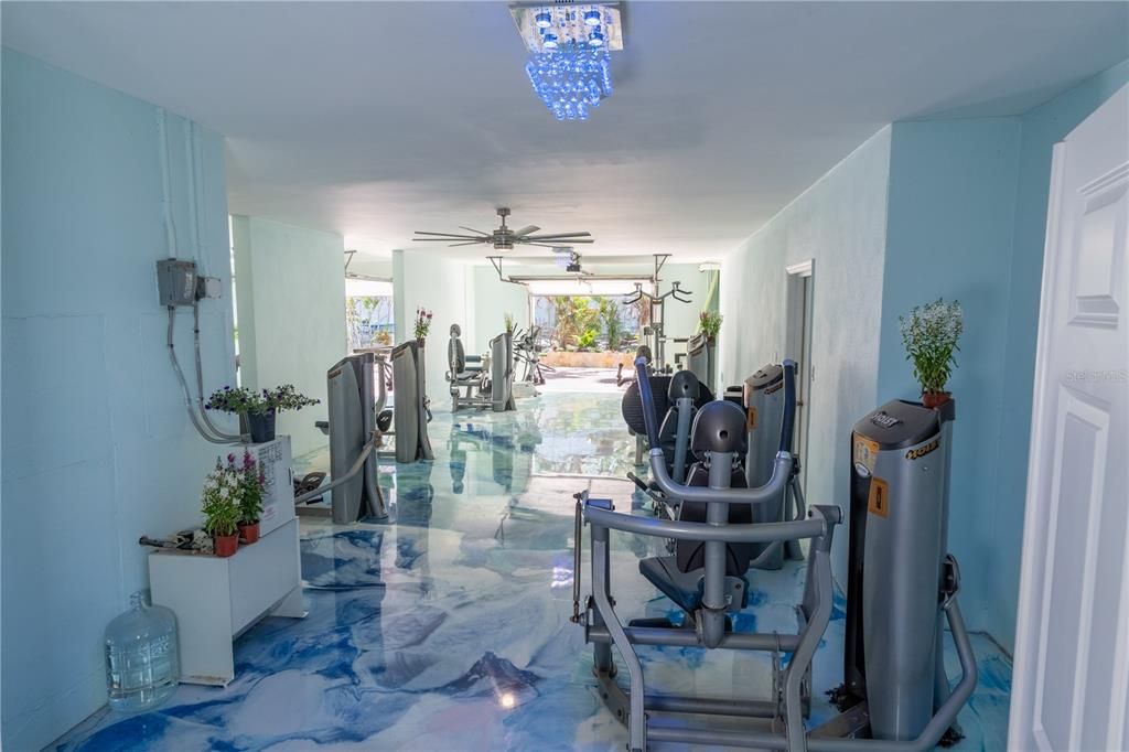 For Sale: $7,299,995 (6 beds, 6 baths, 5450 Square Feet)