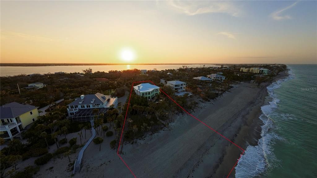 For Sale: $7,299,995 (6 beds, 6 baths, 5450 Square Feet)