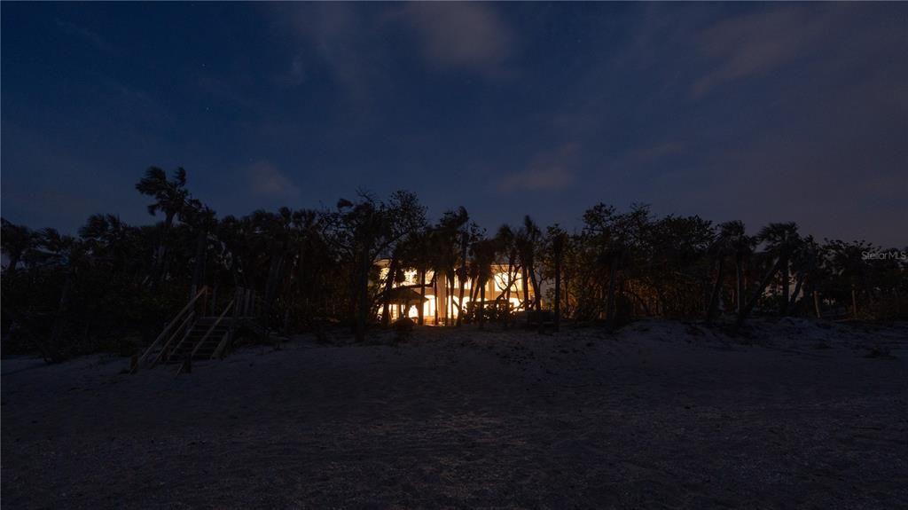 For Sale: $7,299,995 (6 beds, 6 baths, 5450 Square Feet)