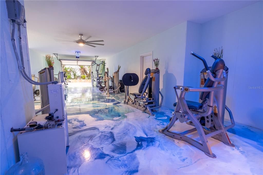 For Sale: $7,299,995 (6 beds, 6 baths, 5450 Square Feet)