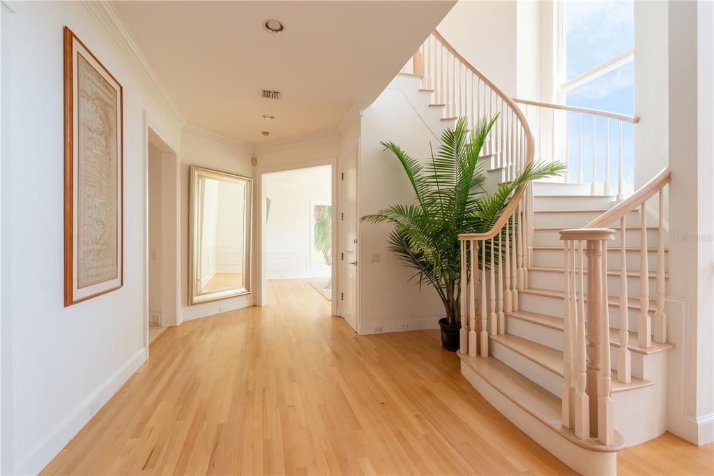 For Sale: $7,299,995 (6 beds, 6 baths, 5450 Square Feet)