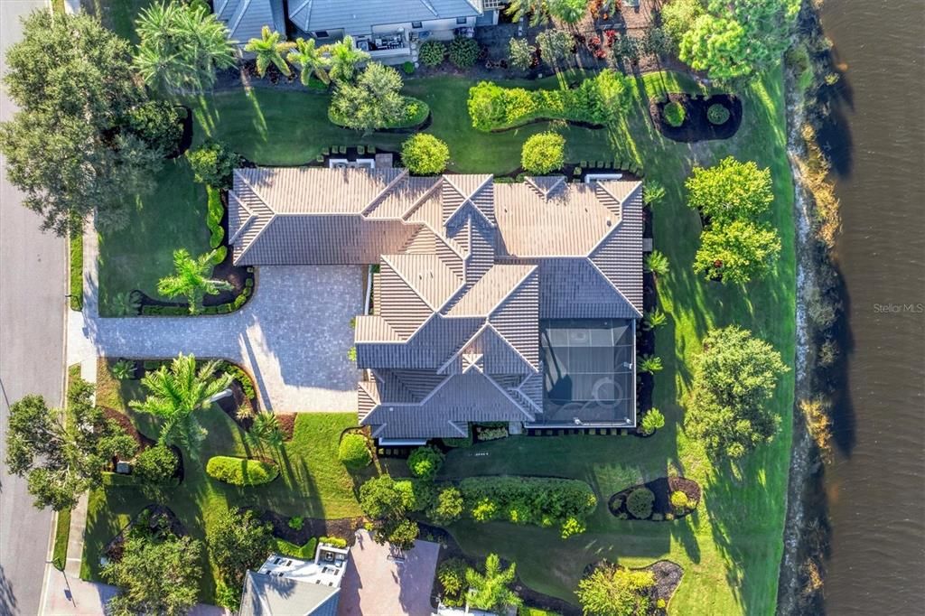 合同活跃: $2,650,000 (4 贝兹, 4 浴室, 4053 平方英尺)