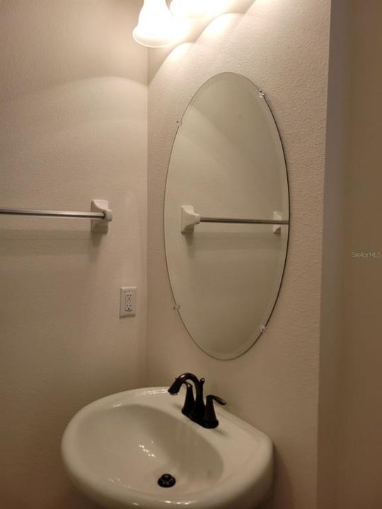 Activo con contrato: $3,200 (3 camas, 2 baños, 1776 Pies cuadrados)