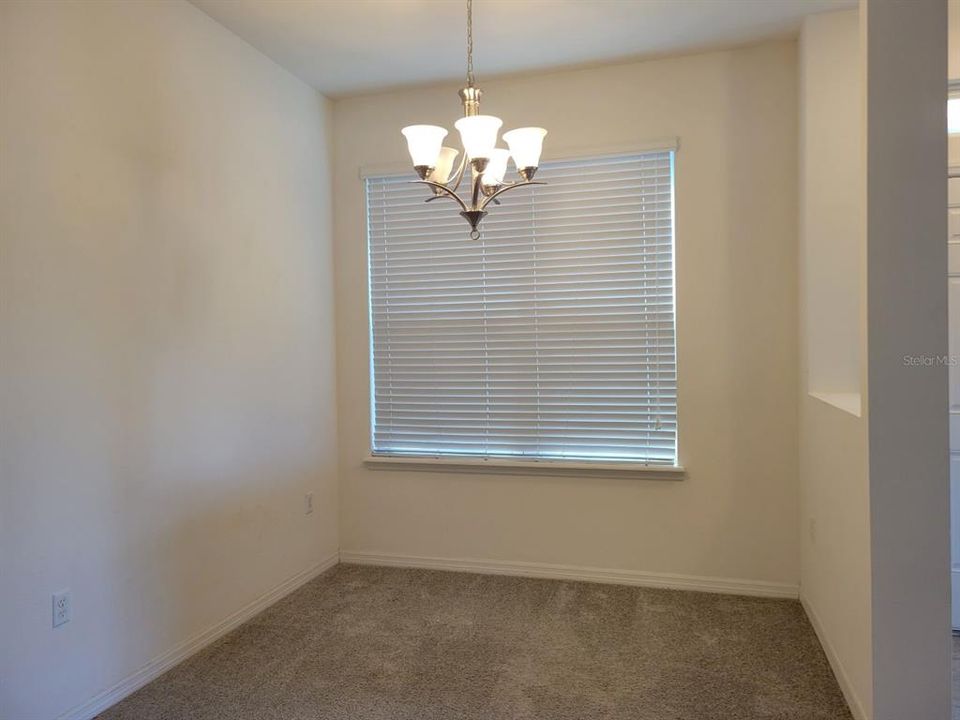 Activo con contrato: $3,200 (3 camas, 2 baños, 1776 Pies cuadrados)