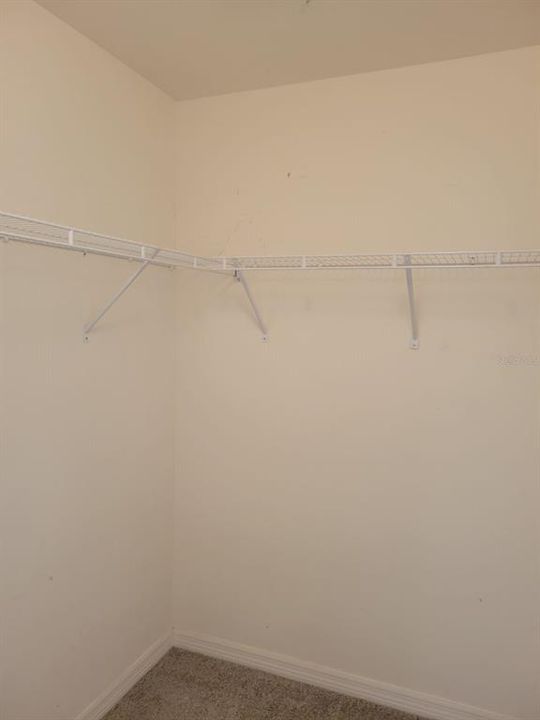 Activo con contrato: $3,200 (3 camas, 2 baños, 1776 Pies cuadrados)