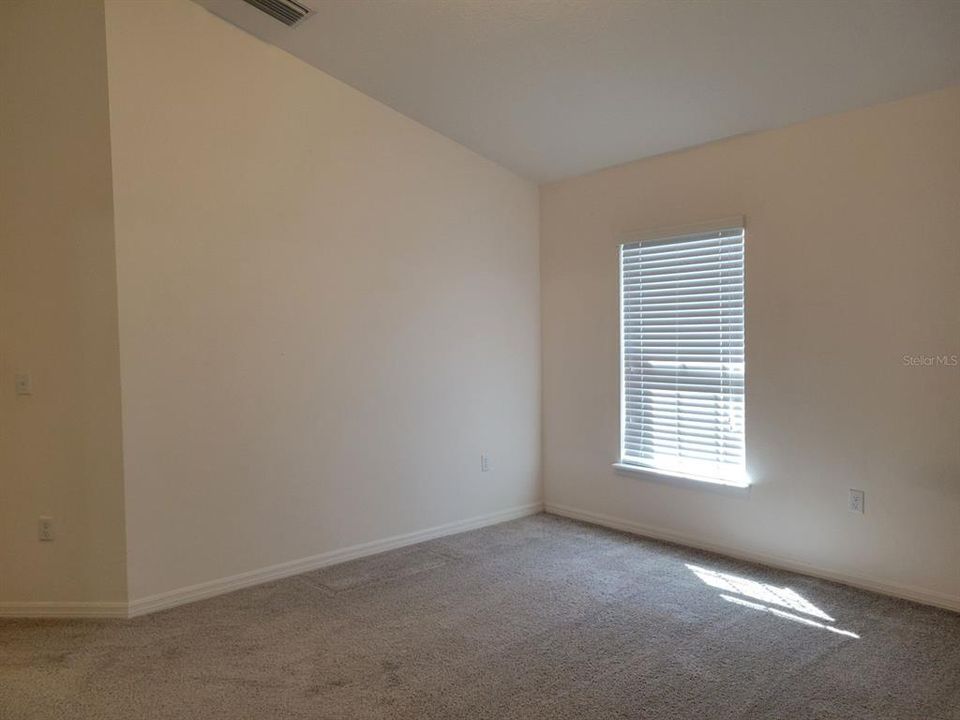 Activo con contrato: $3,200 (3 camas, 2 baños, 1776 Pies cuadrados)