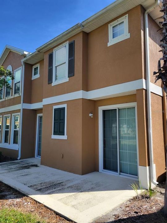 Activo con contrato: $3,200 (3 camas, 2 baños, 1776 Pies cuadrados)