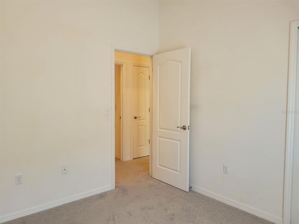 Activo con contrato: $3,200 (3 camas, 2 baños, 1776 Pies cuadrados)