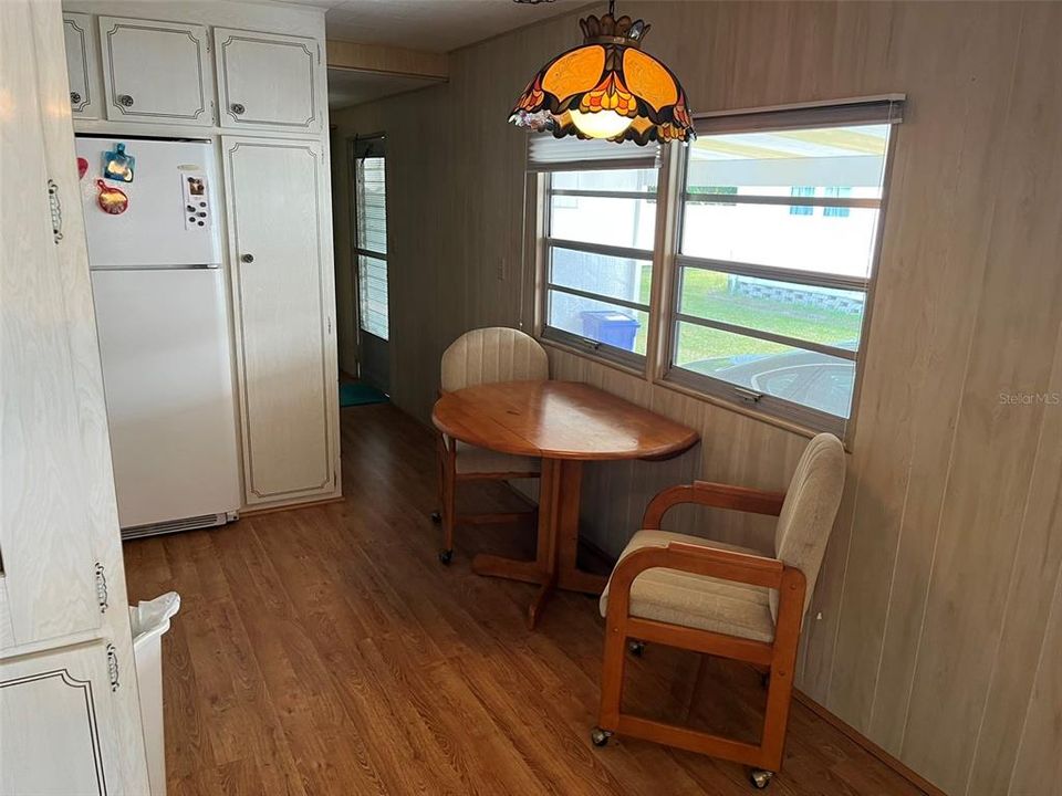 На продажу: $149,900 (1 спален, 1 ванн, 588 Квадратных фут)