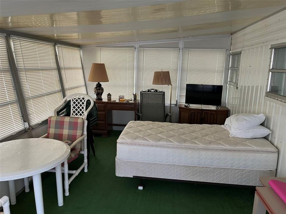 На продажу: $149,900 (1 спален, 1 ванн, 588 Квадратных фут)