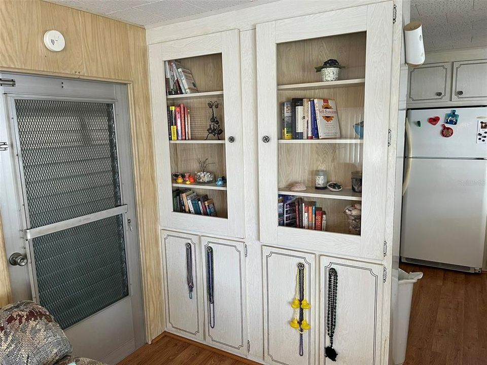 На продажу: $149,900 (1 спален, 1 ванн, 588 Квадратных фут)