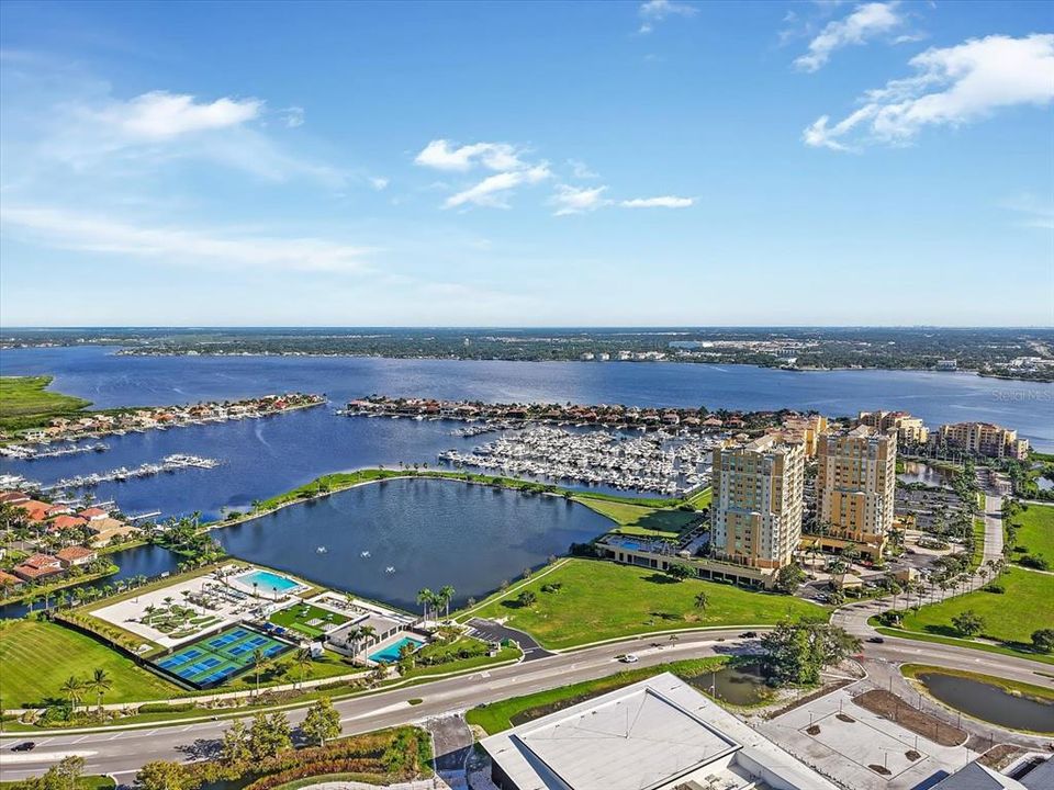 待售: $2,250,000 (4 贝兹, 3 浴室, 3350 平方英尺)