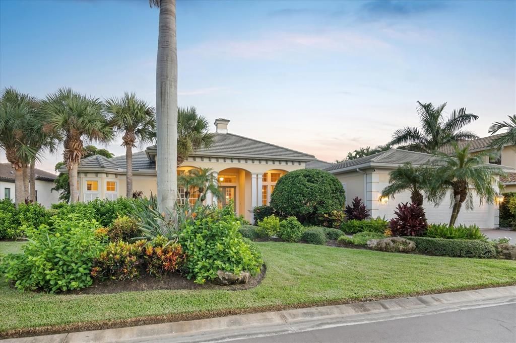 待售: $2,250,000 (4 贝兹, 3 浴室, 3350 平方英尺)