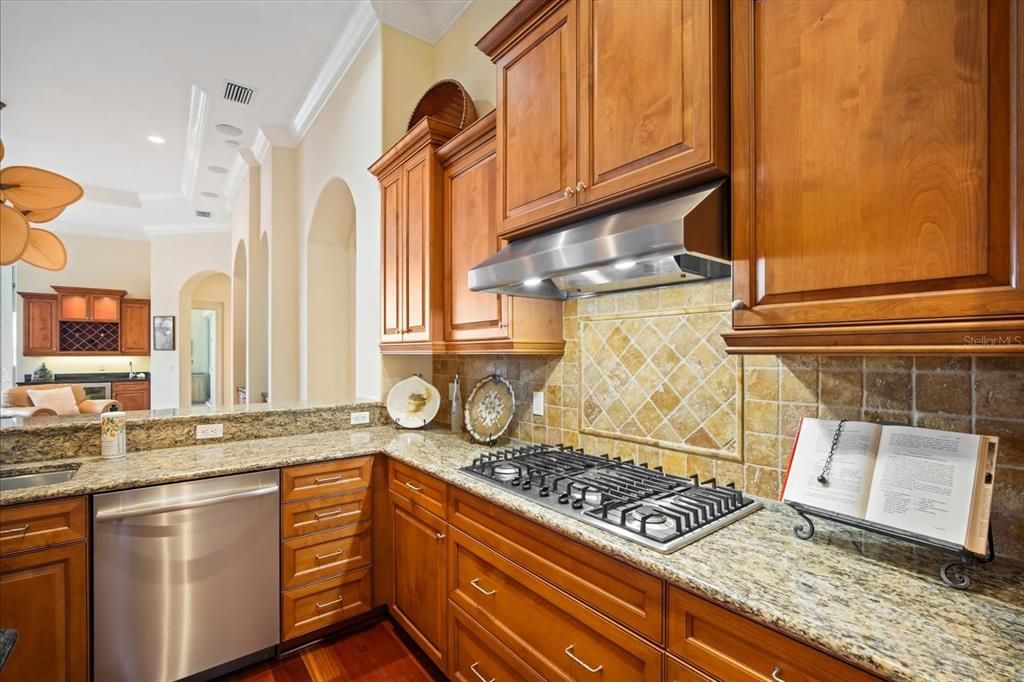 待售: $2,250,000 (4 贝兹, 3 浴室, 3350 平方英尺)