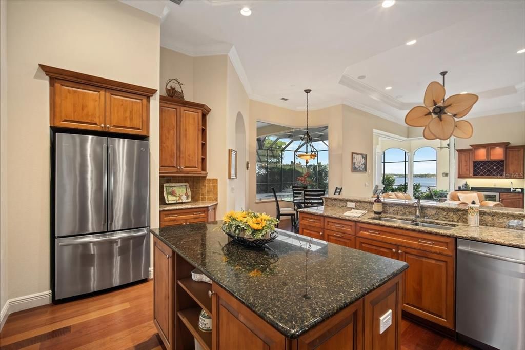 待售: $2,250,000 (4 贝兹, 3 浴室, 3350 平方英尺)