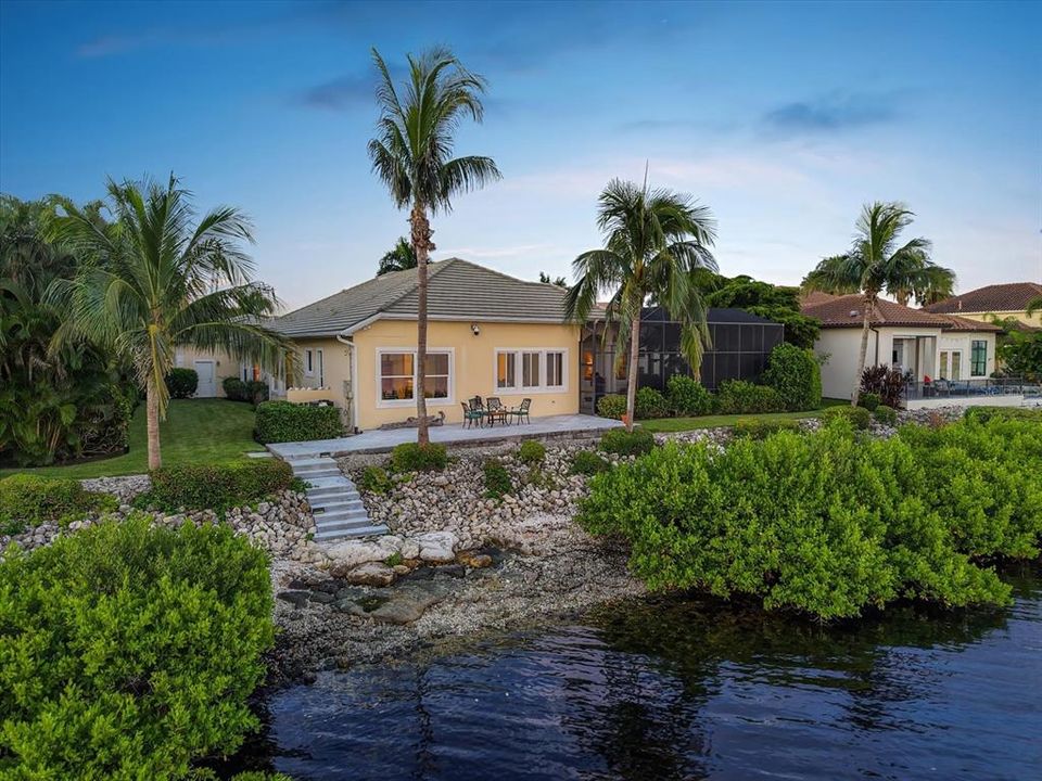 待售: $2,250,000 (4 贝兹, 3 浴室, 3350 平方英尺)