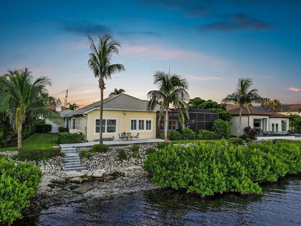 待售: $2,250,000 (4 贝兹, 3 浴室, 3350 平方英尺)