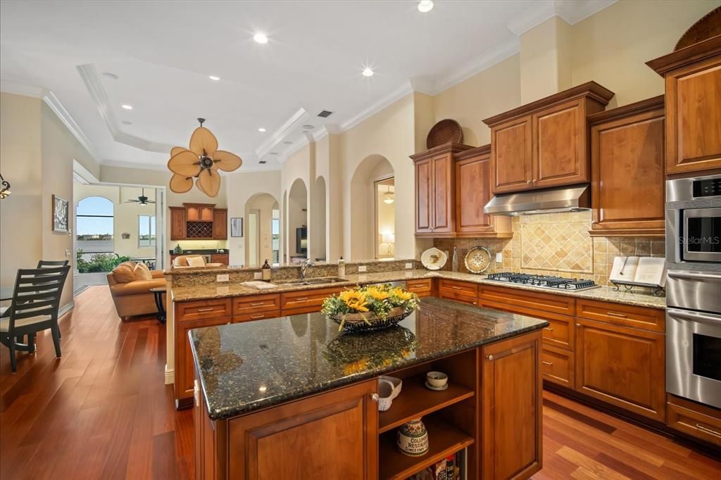 待售: $2,250,000 (4 贝兹, 3 浴室, 3350 平方英尺)