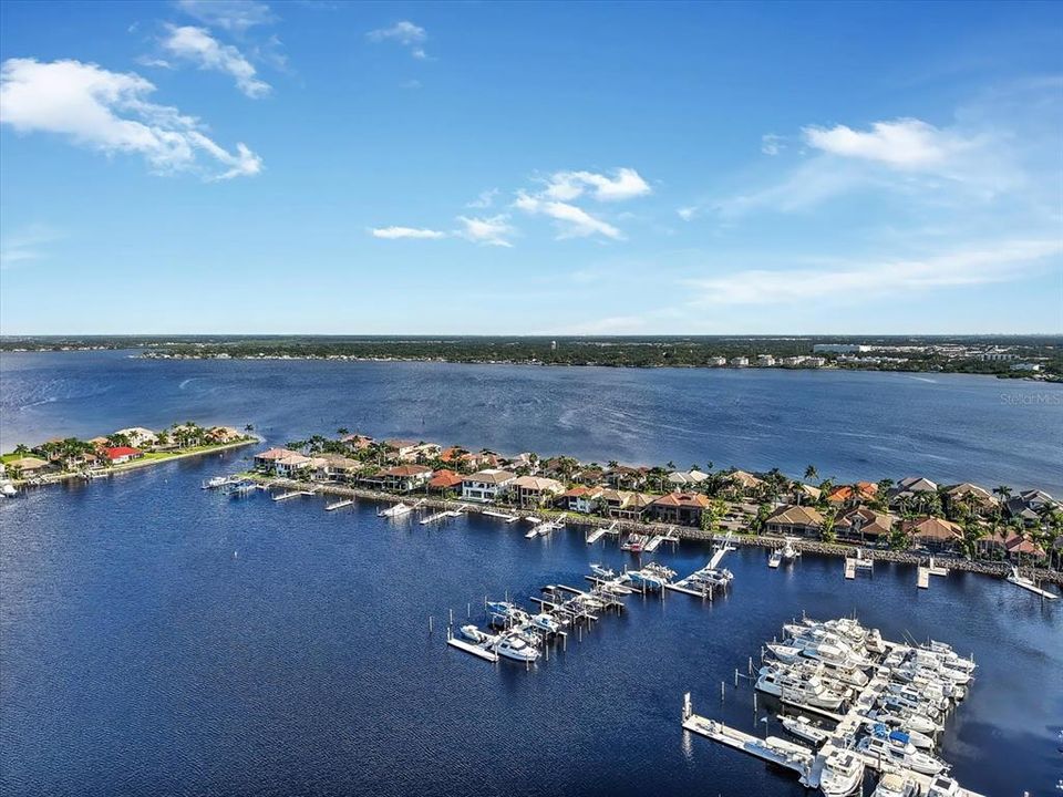 待售: $2,250,000 (4 贝兹, 3 浴室, 3350 平方英尺)