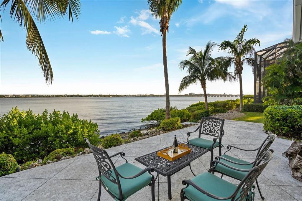 待售: $2,250,000 (4 贝兹, 3 浴室, 3350 平方英尺)