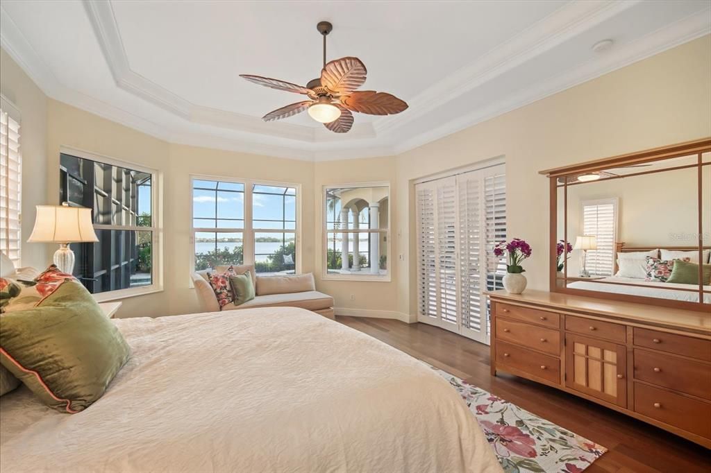 待售: $2,250,000 (4 贝兹, 3 浴室, 3350 平方英尺)