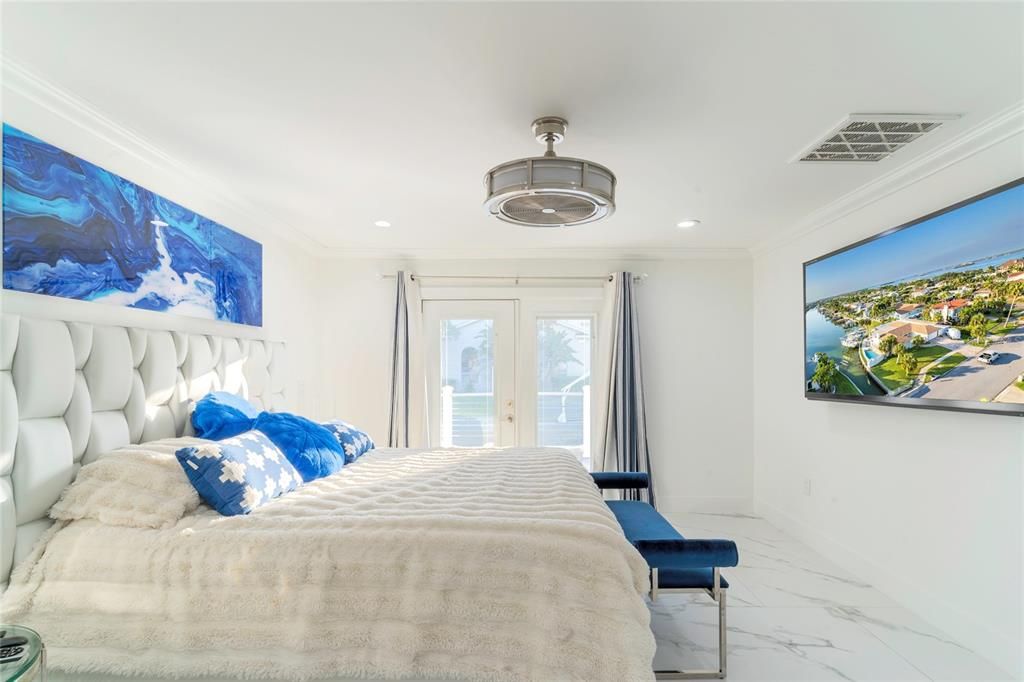 For Sale: $1,799,000 (3 beds, 2 baths, 2794 Square Feet)