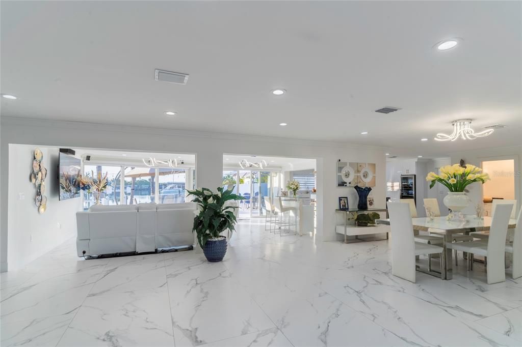 For Sale: $1,799,000 (3 beds, 2 baths, 2794 Square Feet)