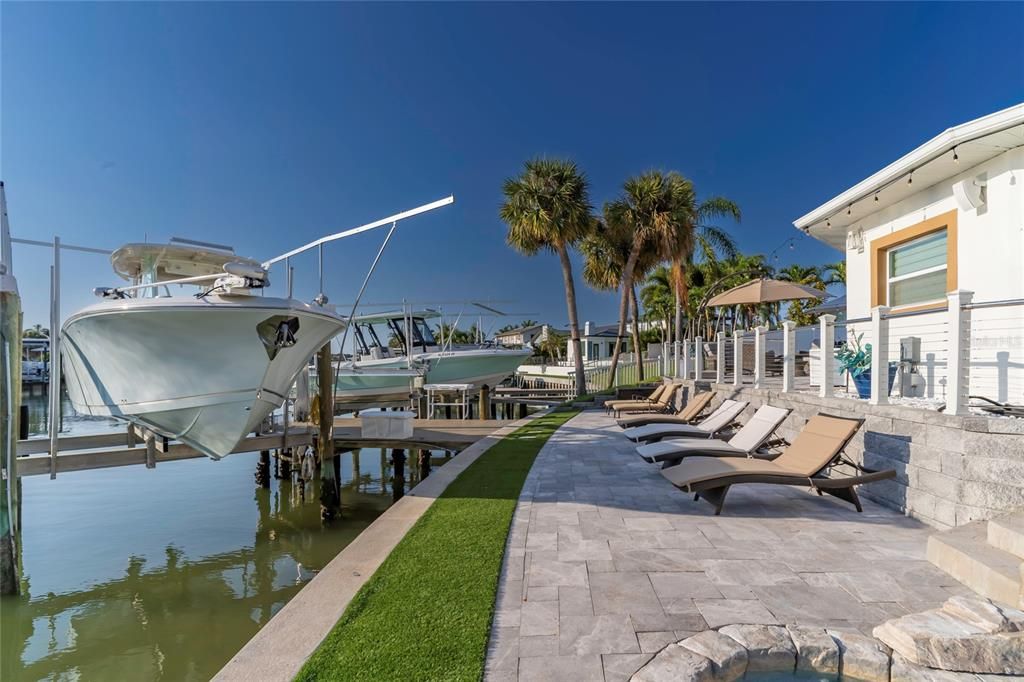 For Sale: $1,799,000 (3 beds, 2 baths, 2794 Square Feet)