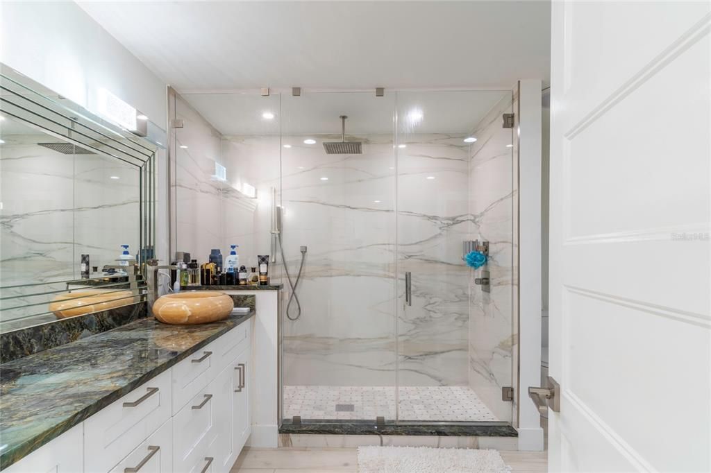 For Sale: $1,799,000 (3 beds, 2 baths, 2794 Square Feet)