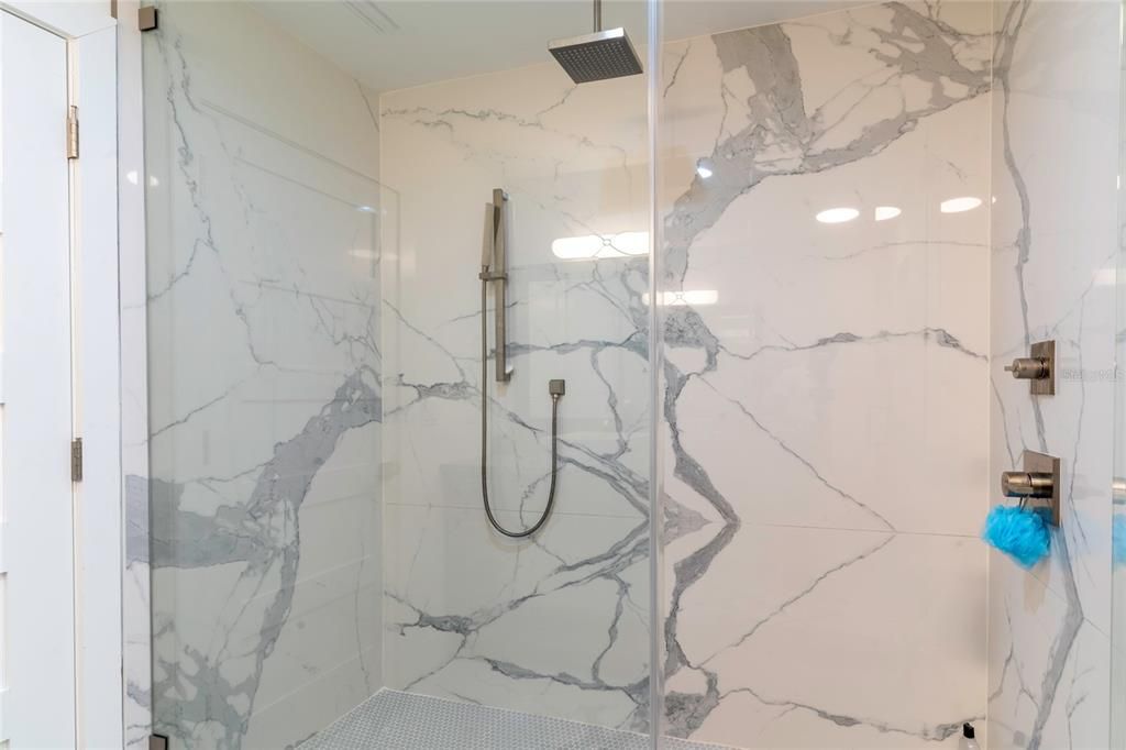 For Sale: $1,799,000 (3 beds, 2 baths, 2794 Square Feet)