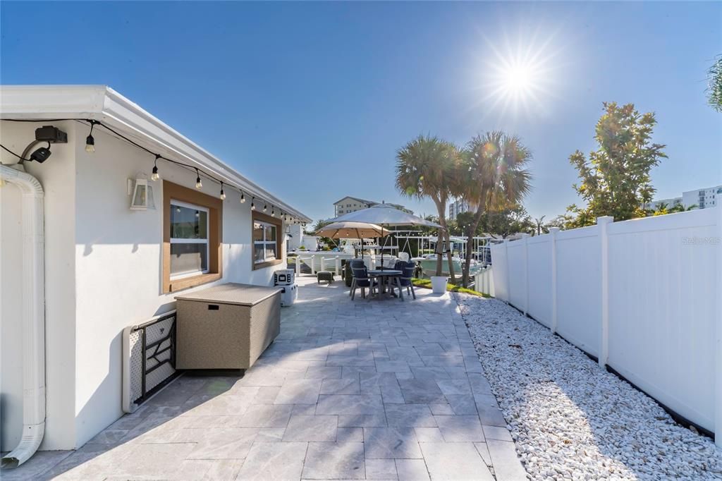 For Sale: $1,799,000 (3 beds, 2 baths, 2794 Square Feet)