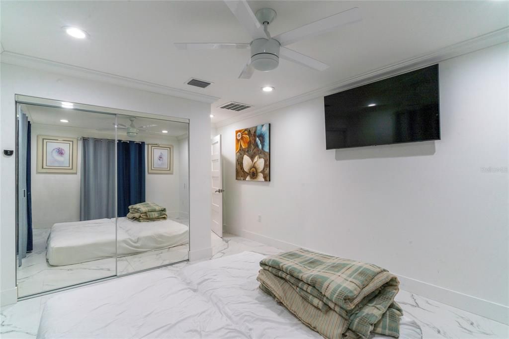 For Sale: $1,799,000 (3 beds, 2 baths, 2794 Square Feet)