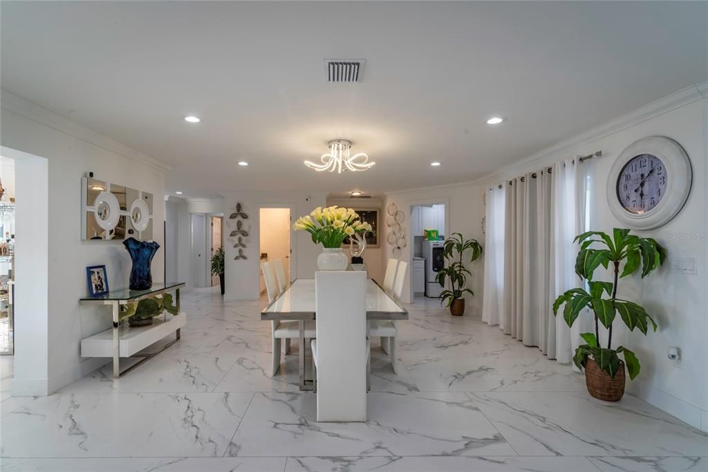 For Sale: $1,799,000 (3 beds, 2 baths, 2794 Square Feet)